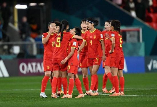 国产美女初次肝交在线播放